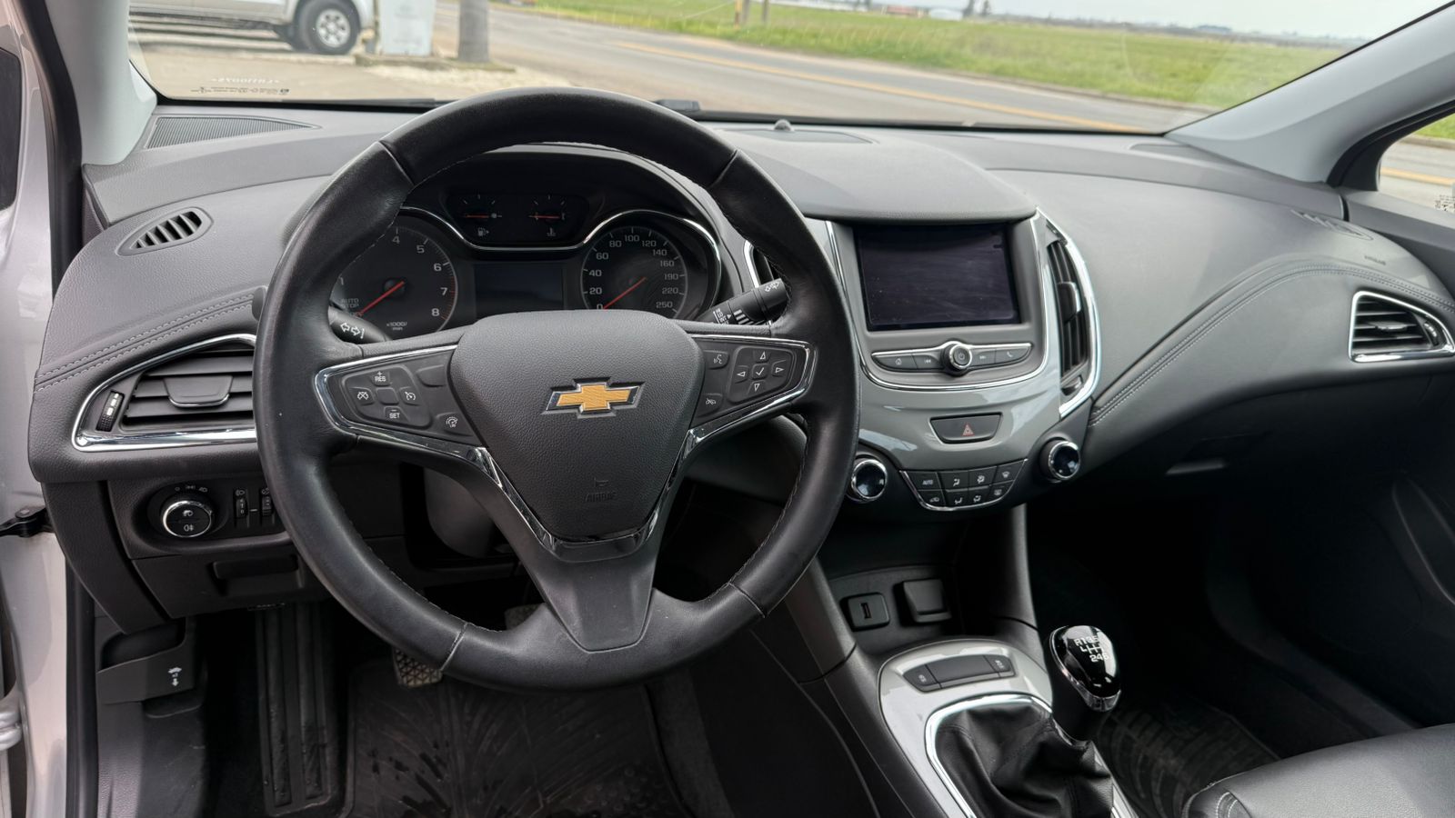 CHEVROLET - CRUZE LT 1.4  - MANUAL - 2020